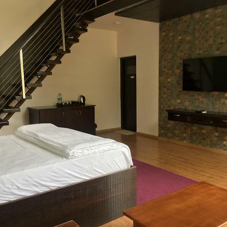 Silvertip Cafe & Homestay Kotagiri Exterior foto